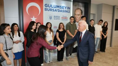 Bursa Büyükşehir, her alanda gençlerin yanında