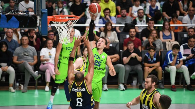 Türkiye Sigorta Basketbol Süper Ligi 1. hafta maçında temsilcimiz TOFAŞ,