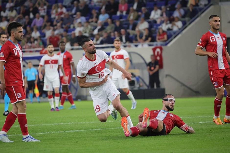 Serdar Dursun imzayı attı! Bursaspor vazgeçti bakın nereye gitti?