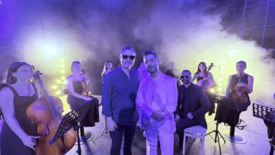 Rafet El Roman çekmecesinde sakladığı şarkıyı Bursalı yıldıza verdi gelip klibini çekti!