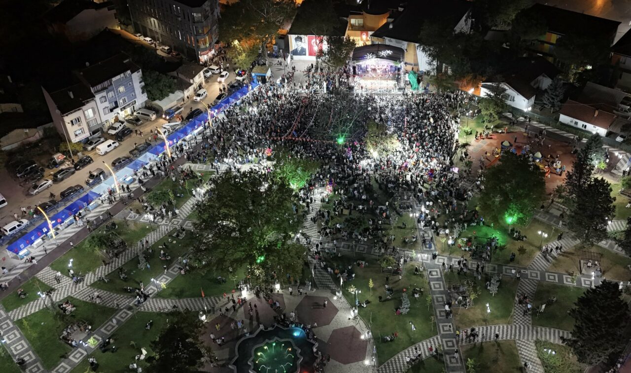 Bursa’da Altın Biber Festivali’ne on binler akın etti