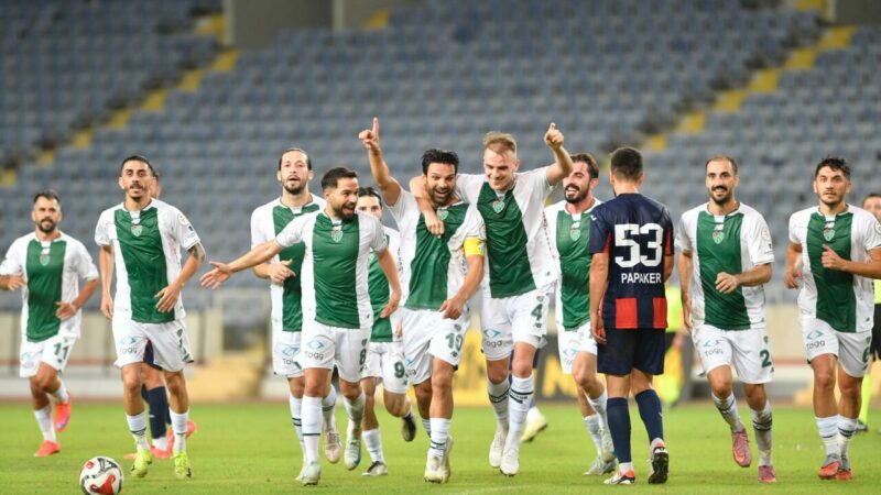 Süper Lig hedefine doğru emin adımlarla ilerleyen Bursaspor’un forma göğüs