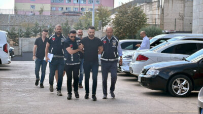 Gebze’de çocuklarının önünde babaya tokat atan sürücü tutuklandı!