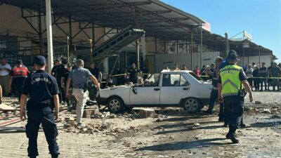 Antalya’da toptancı halinde patlama: Yaralılar var