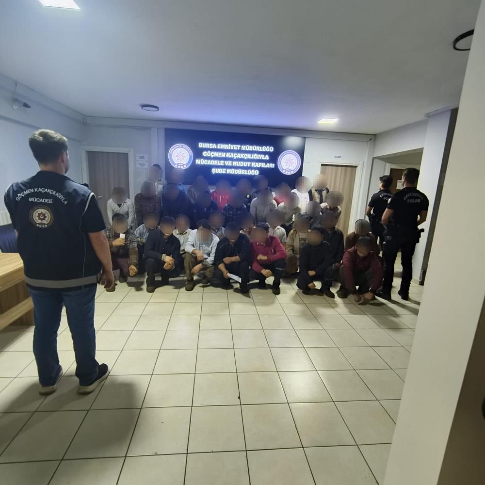 Bursa’da kaçak çalışan 33 yabancı uyruklu şahıs yakalandı