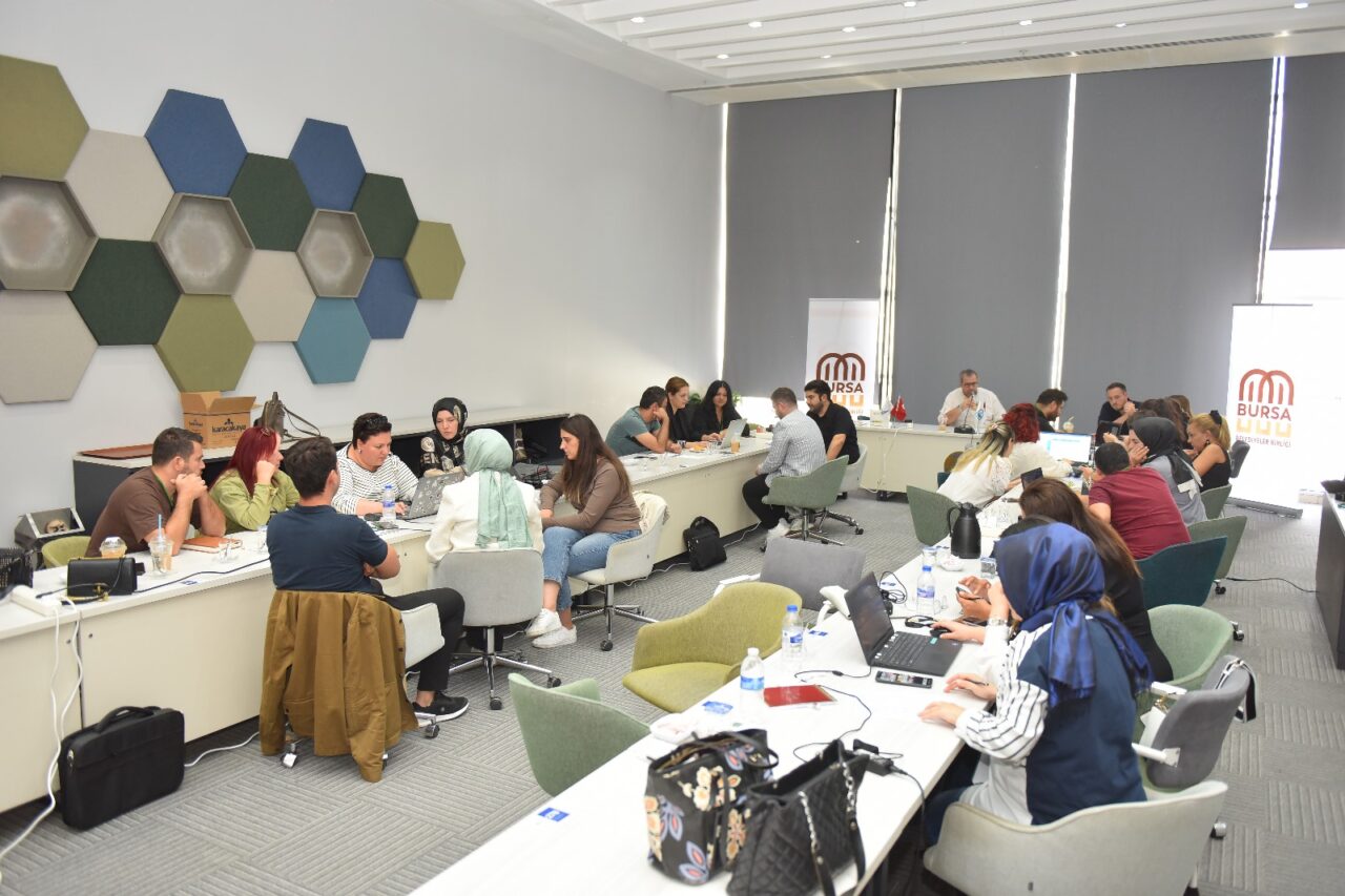 Bursa Belediyeler Birliği’nden hibe ve fon eğitimi