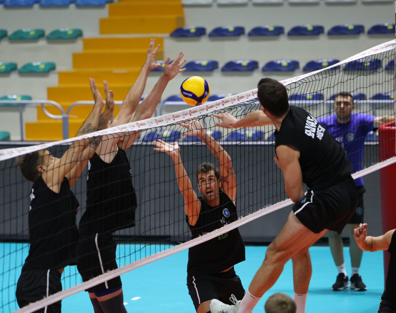 Bursa’da voleybol rüzgarı: Turnuvaya geri sayım!