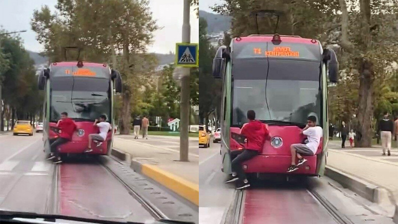 Bursa’da çocukların tehlikeli yolculuğu! O anlar kamerada Bursa’da çocukların tehlikeli yolculuğu! O anlar kamerada