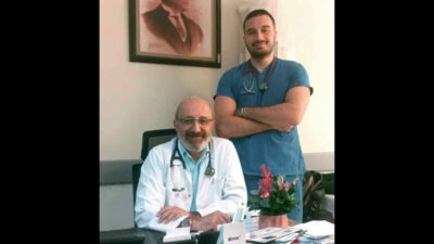 Bursa’da baba-oğul aynı hastanede görev yapıyor