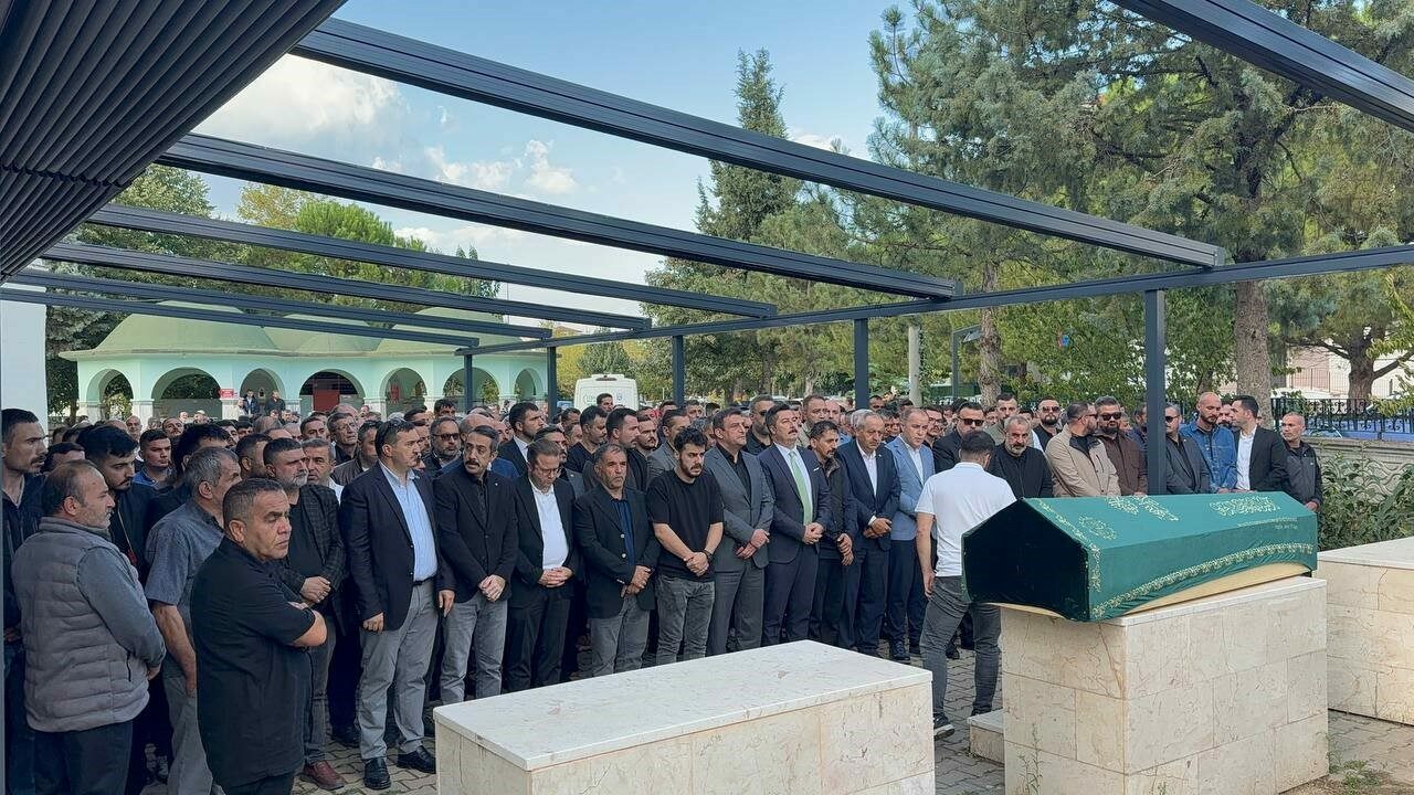 Bursa’da başından vurulmuştu! Son yolculuğuna uğurlandı