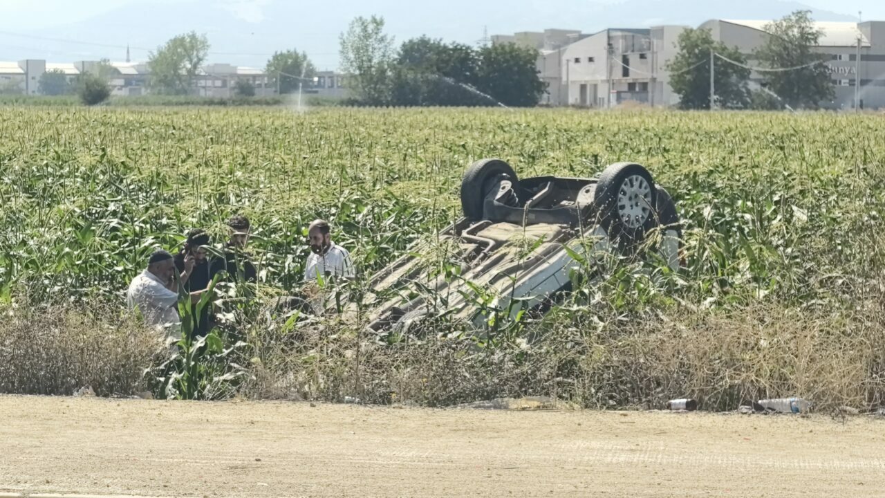 Bursa’da feci kaza: Tarlaya uçtu