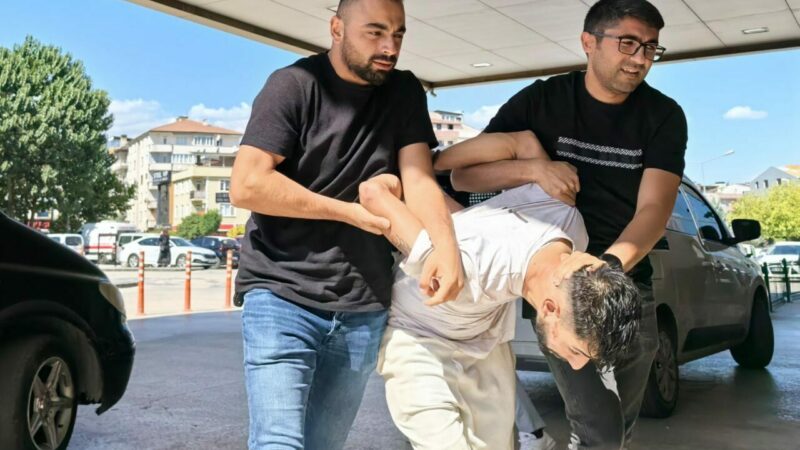 Bursa’da her yerde aranan firari tutuklandı Bursa’nın İnegöl ilçesinde 70 ayrı suçtan kesinleşmiş 20 yıl hapis
