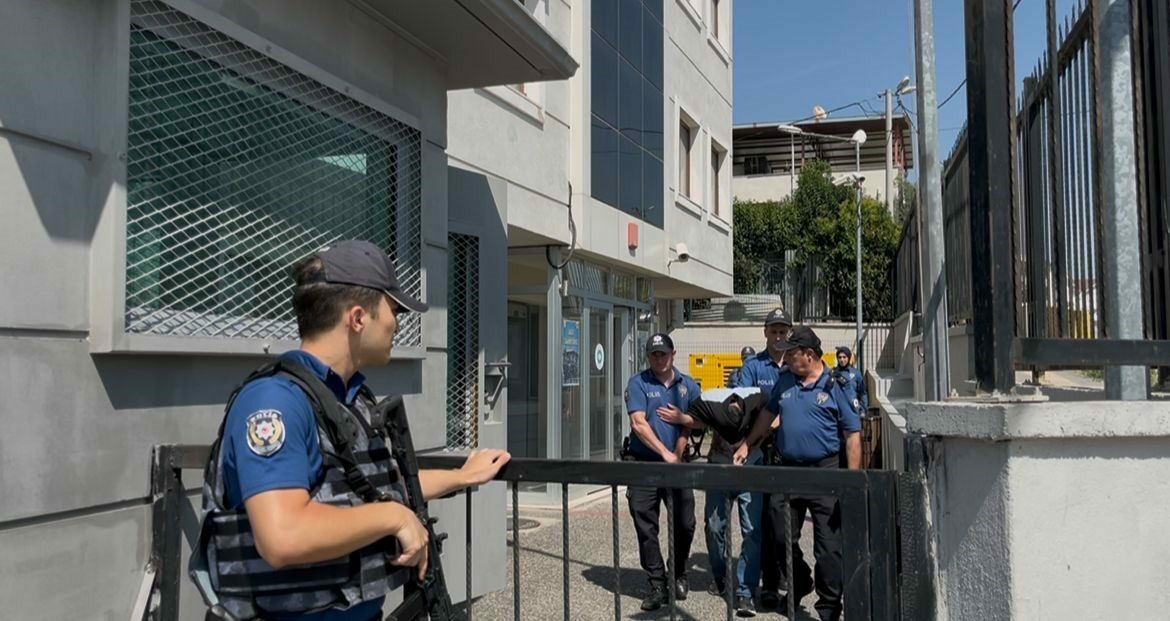 Bursa’da her yerde aranıyordu! 16 yaşındaki şüpheli yakaladı