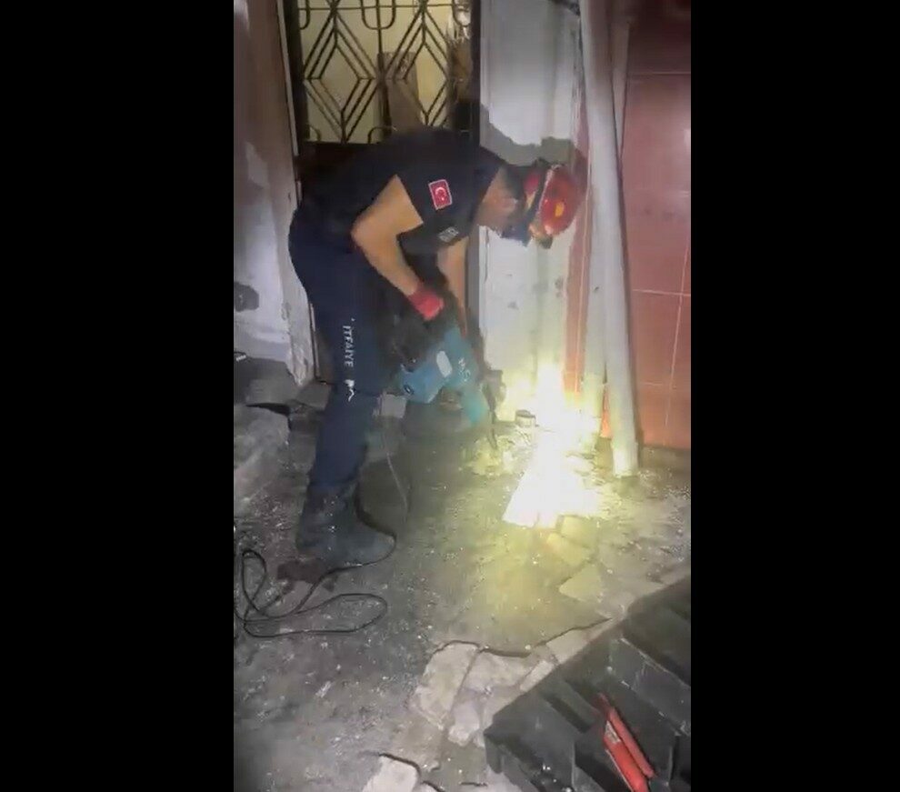 Bursa’da kedi kurtarma operasyonu