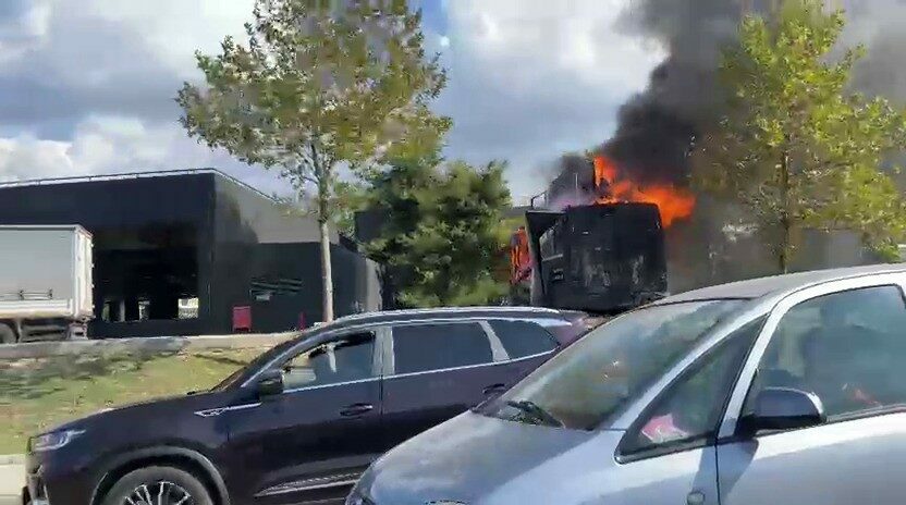 Bursa’da yangın paniği! Alevlere teslim oldu