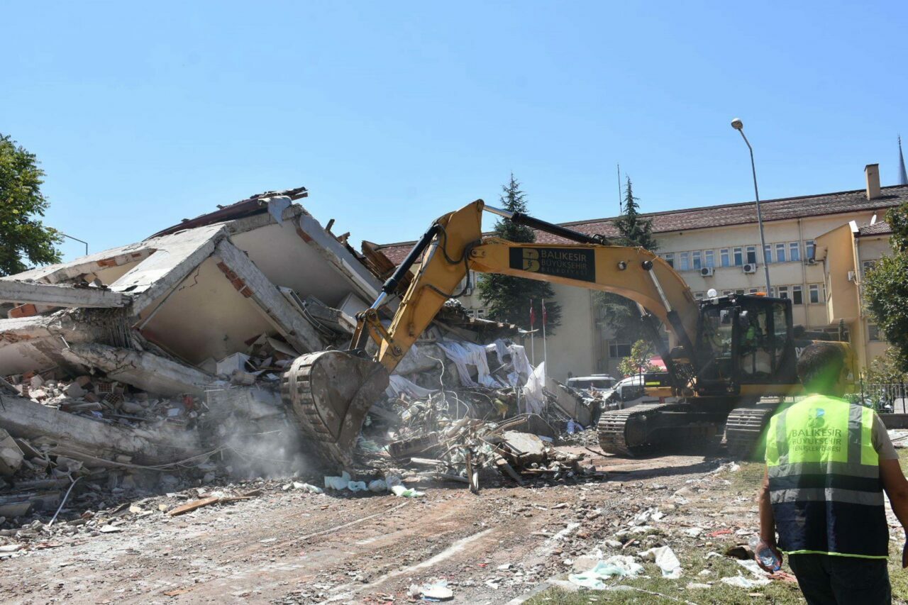 Bursa’yı da sallayan depremler ne zaman bitecek? Uzman isim uyardı