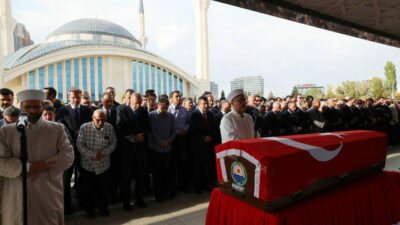 Cumhurbaşkanı Başdanışmanı Hamdi Kılıç, son yolculuğuna uğurlandı