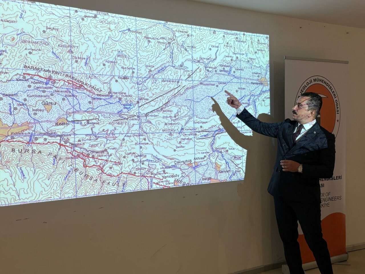 TOKİ’nin Bursa’daki 712 konutluk projesinde şok gelişme; ‘Altından aktif fay geçiyor’