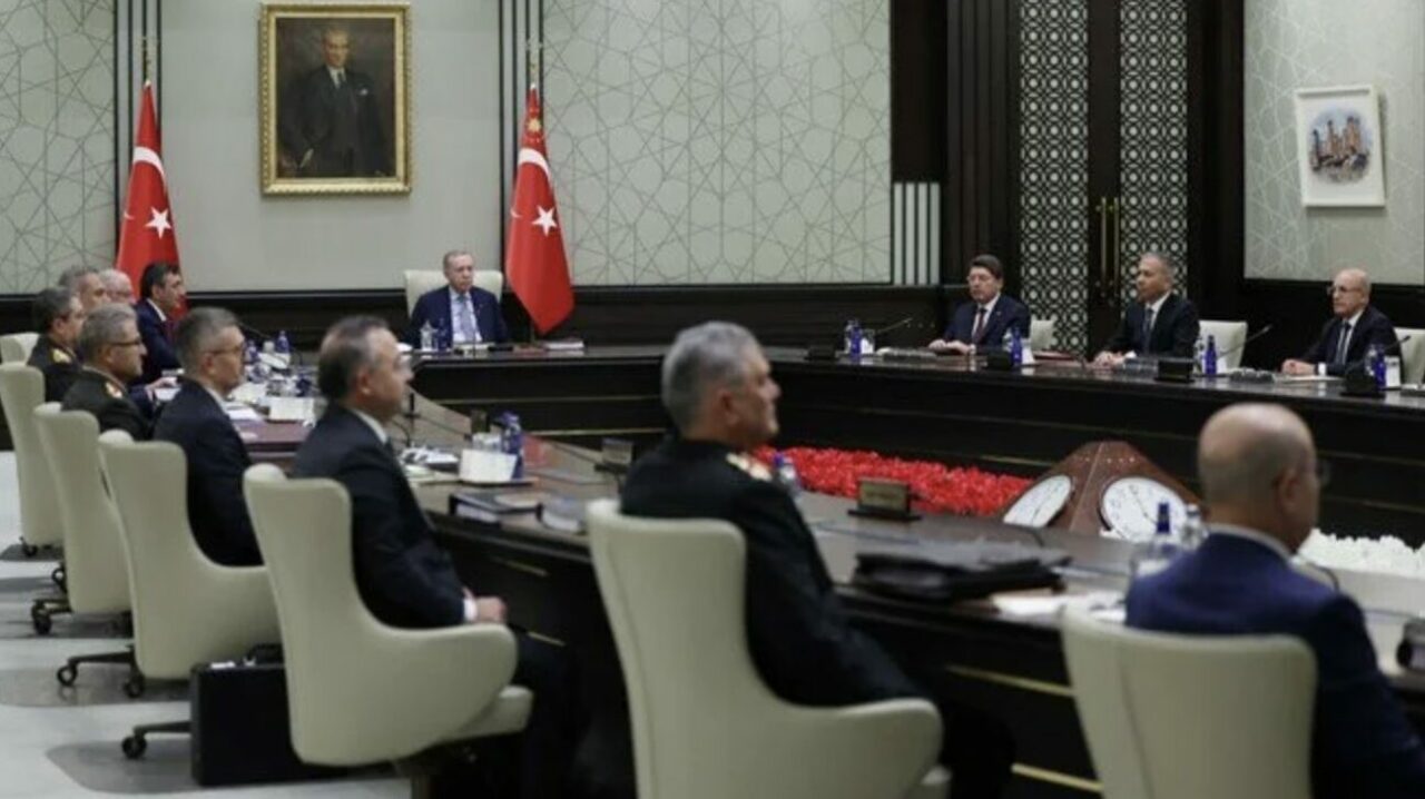 MGK toplantısı sonrası 8 maddelik bildiri: Terör duvarı tamamen yıkılacak