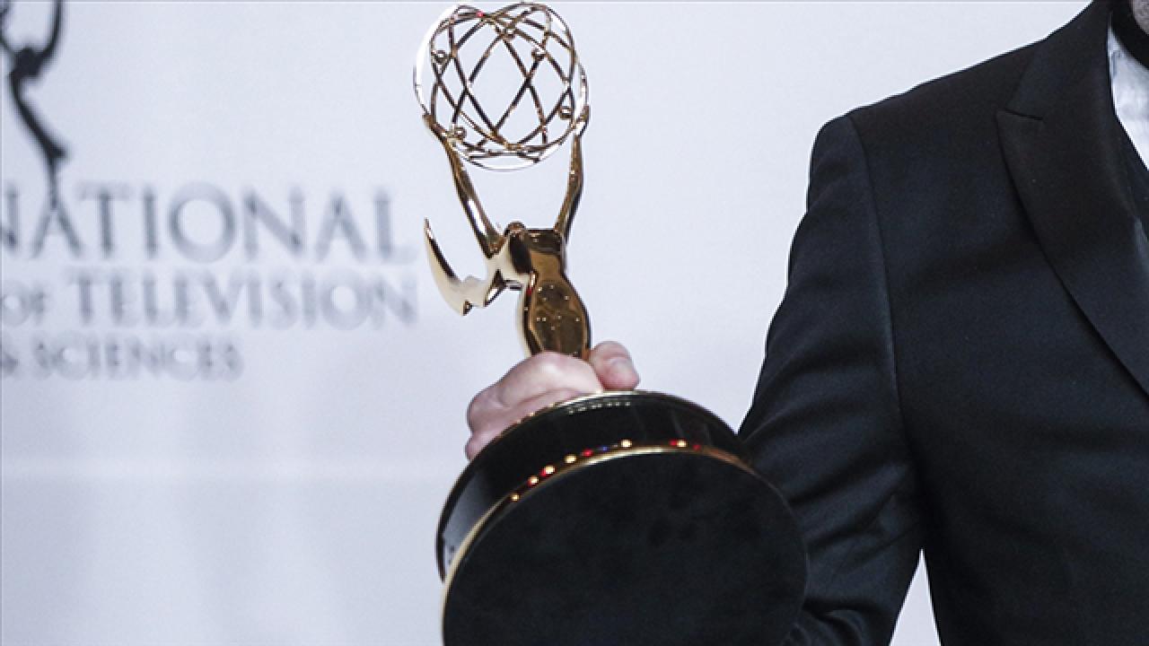 77. Primetime Emmy Ödülleri sahiplerini buldu 77. Primetime Emmy Ödülleri sahiplerini buldu