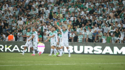 Bursaspor’a 11 geldi 19 gitti!