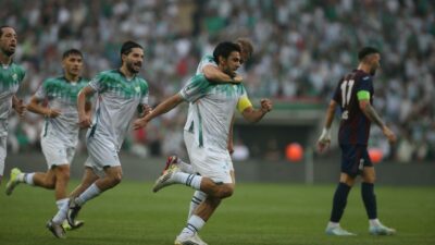 Bursaspor Mersin’de 3’te 3’ü arıyor!