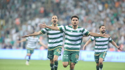 Bursaspor’dan muhteşem oyun muhteşem skor! Tek başına zirvede…