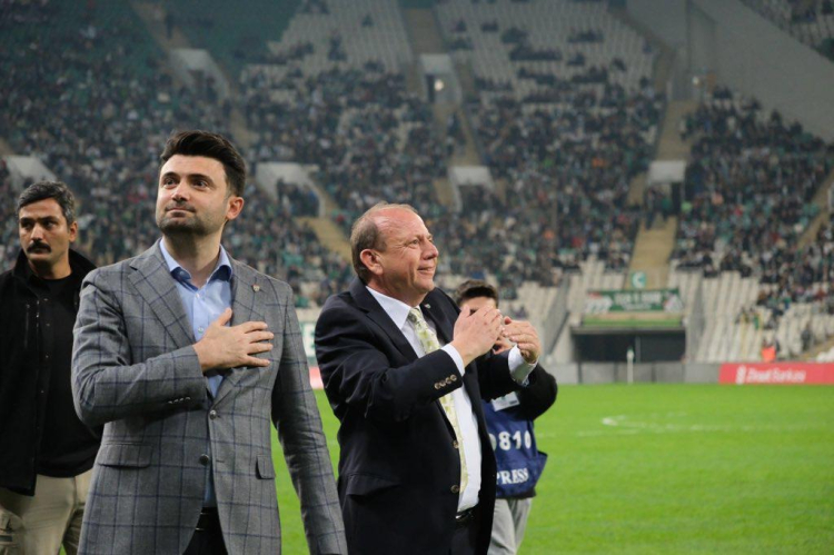Bursaspor Başkanı Çelik’tan stadyum mesajı Bursaspor Başkanı Çelik’tan stadyum mesajı