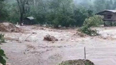 Karadeniz’i sel vurdu!