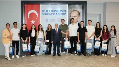 Başkan Mustafa Bozbey, öğrencileri ağırladı