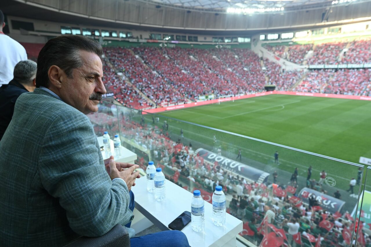 Bursaspor’un 1461 Trabzon primleri Faruk Çelik’ten Bursaspor’un 1461 Trabzon primleri Faruk Çelik’ten