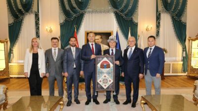 Bursa’da Başkan Bozbey’den Kırgız heyetine ev sahipliği