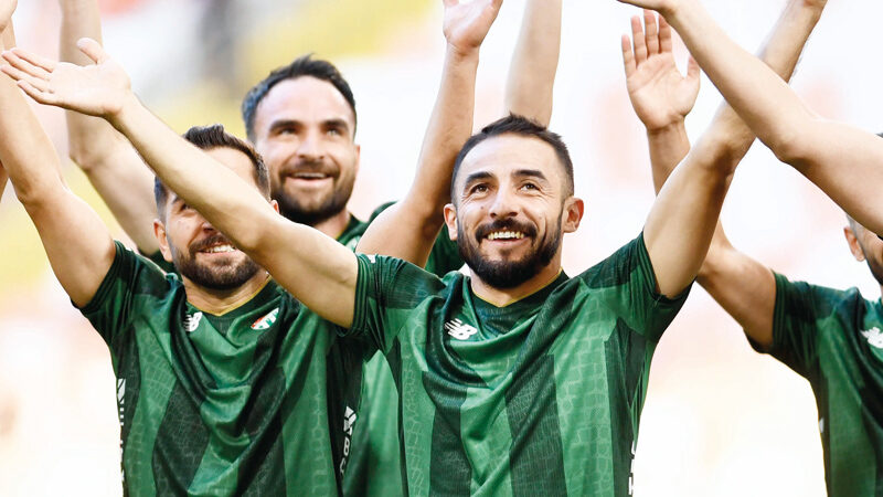 Bursasporlu Hamza Gür, “Çok mutlu oldum. Haftalardır bekliyordum. Gol attıktan