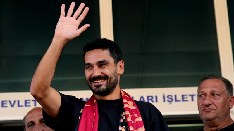 İlkay Gündoğan Galatasaray için Türkiye’de Galatasaray'ın Manchester City'den kadrosuna katmak için görüşmelere başladığı İlkay Gündoğan'a