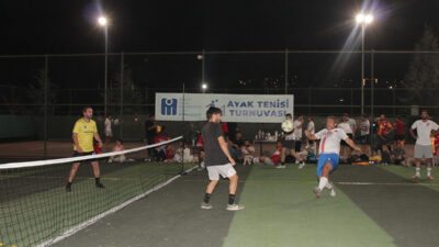 İMO Bursa Şubesi Ayak Tenisi Turnuvası düzenledi