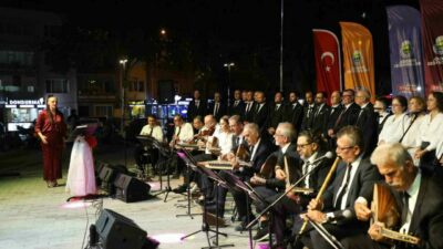 İnegöl Belediyesi TSM korosundan muhteşem konser