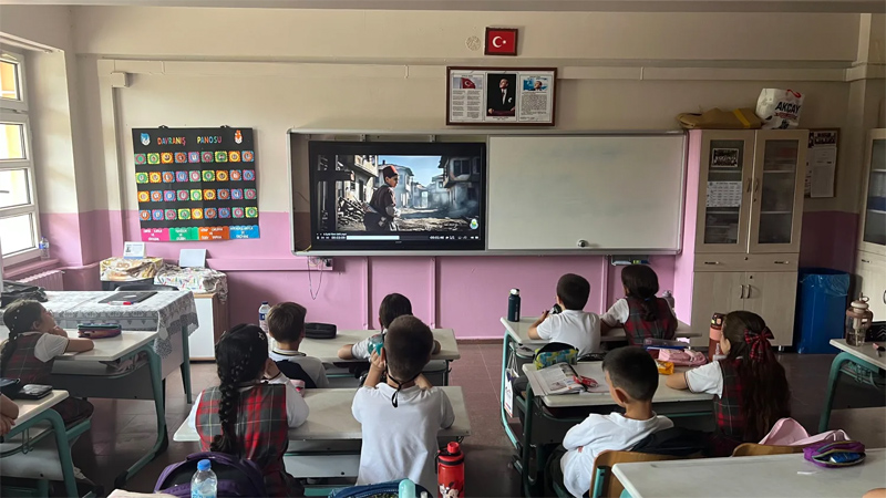 Bursa İnegöl’de ilk ders: ‘6 Eylül İnegöl’ün Kurtuluşu’ Bursa İnegöl’de ilk ders: ‘6 Eylül İnegöl’ün Kurtuluşu’