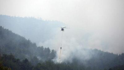 Kastamonu-Karabük sınırında iki orman yangını! Bölgede yoğun duman ve is