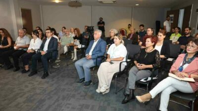 Prof. Dr. Varlı ’Müziğin Sessiz Siyaseti’ni anlattı