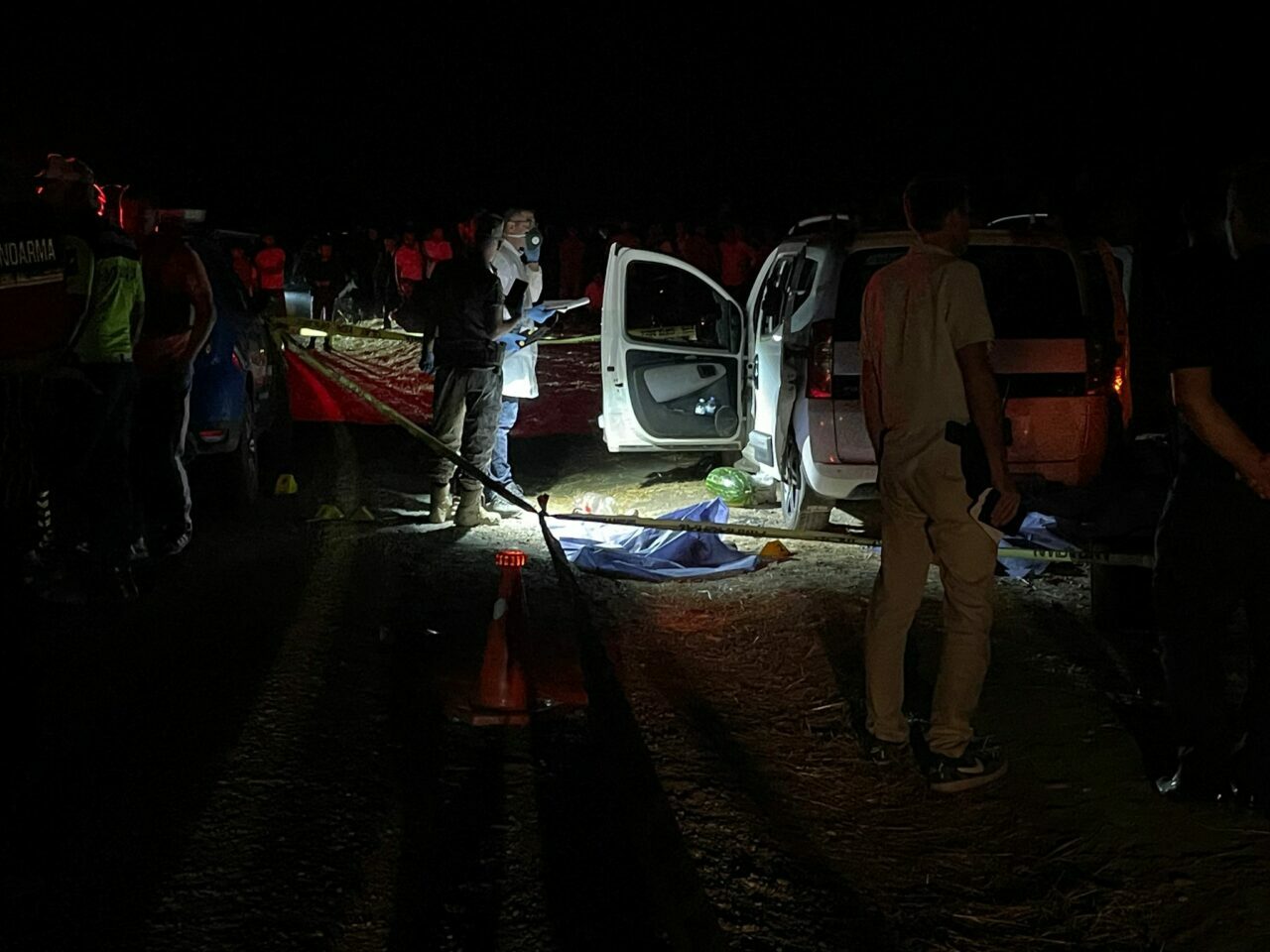 Pusu kurup kurşun yağdırdılar: 4 ölü