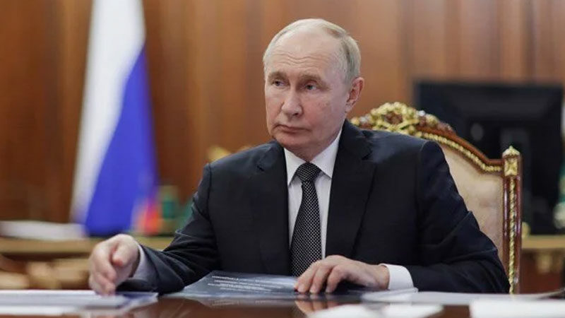 Rusya Devlet Başkanı Vladimir Putin, Ukrayna Devlet Başkanı Zelenski'nin Moskova'ya