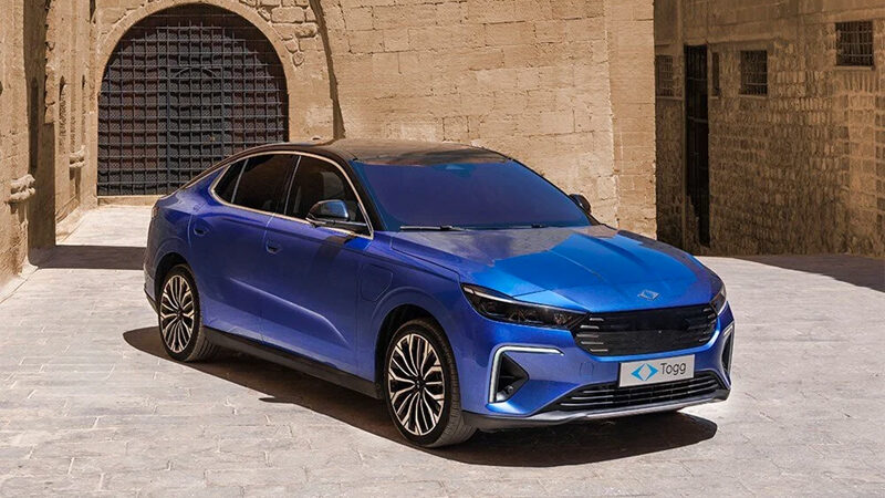 Togg T10F’in kataloğu açıklandı Türkiye'nin yerli ve milli otomobili Togg'un sedan modeli T10F'in tüm