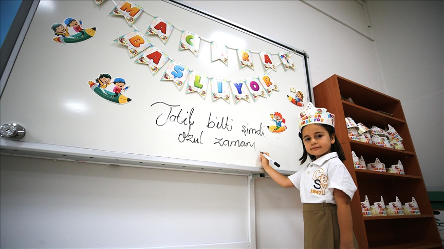 Tatil bitti! 18 milyon öğrenci ders başı yaptı