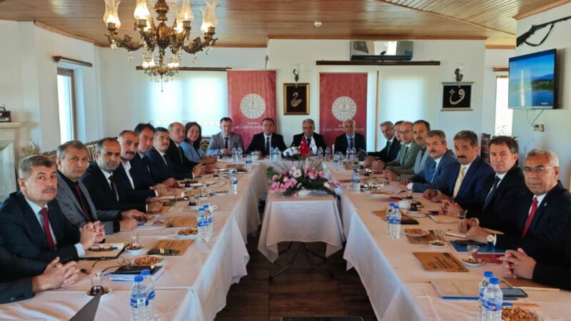 Bursa’nın Keles ilçesinde eğitim zirvesi Bursa'nın Keles ilçesinde sene başı değerlendirme toplantısı yapıldı.