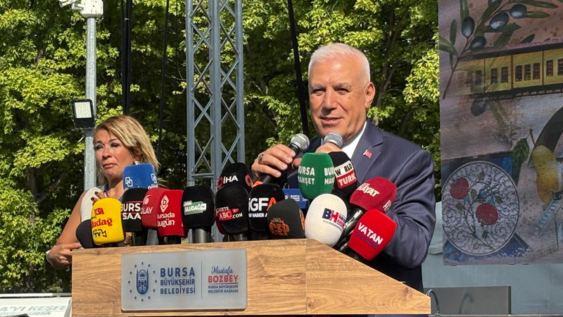 Bozbey’den net mesaj: ‘Bursa’nın lezzetlerini panayıra çevirmeyeceğiz’