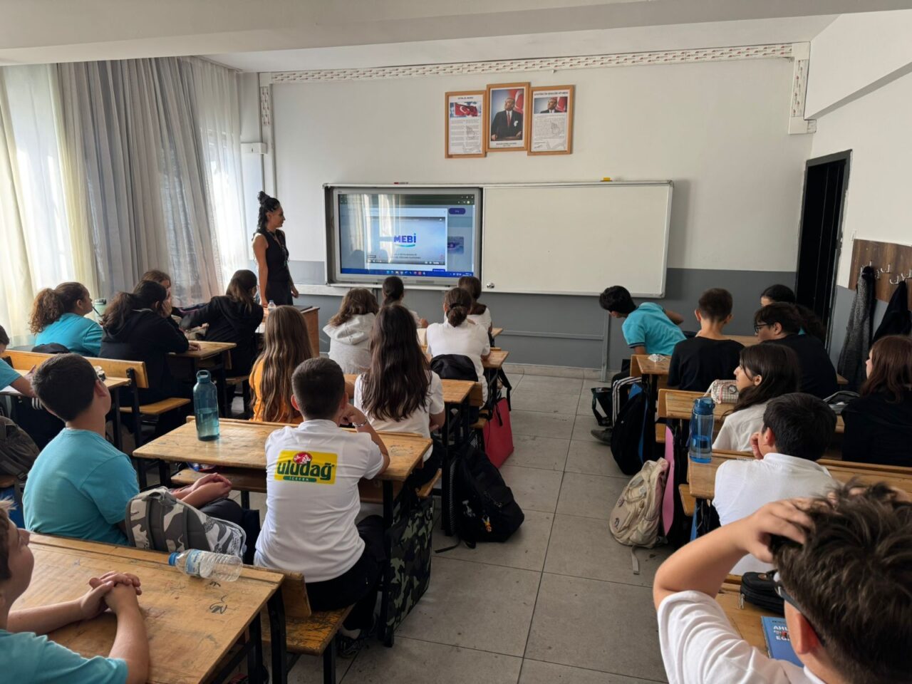 Bursa’daki tüm ortaokullarda MEBİ Platformu tanıtıldı Bursa’daki tüm ortaokullarda MEBİ Platformu tanıtıldı