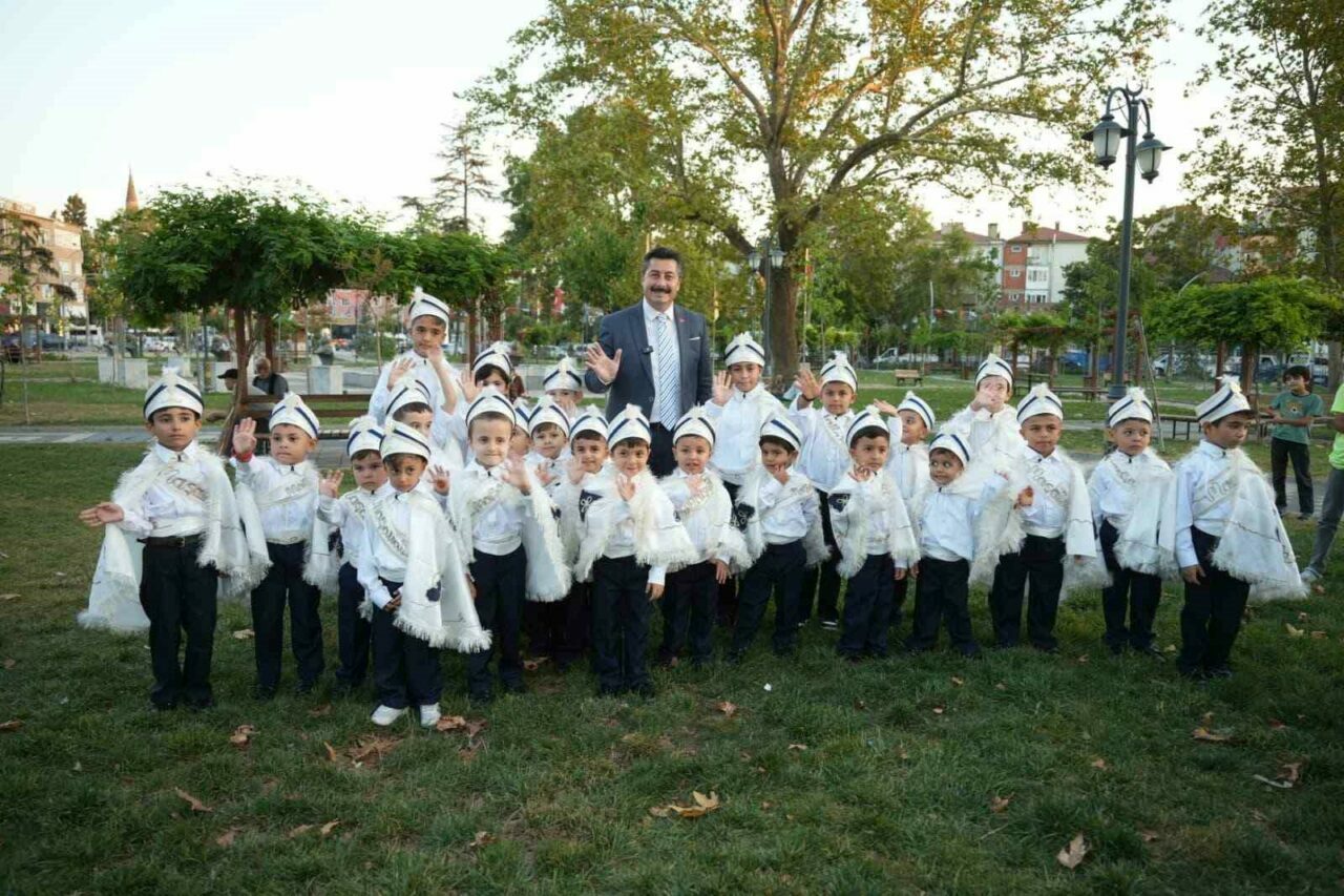 Bursa’da sünnet şöleni mutluluğu