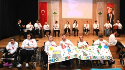 Osmangazi’de engelli bireyler Cumhuriyet Bayramını kutladı