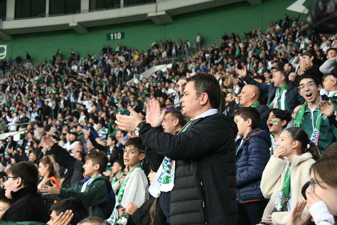Bursa’nın çocuklarına Bursaspor aşısı! Bursa’nın çocuklarına Bursaspor aşısı!