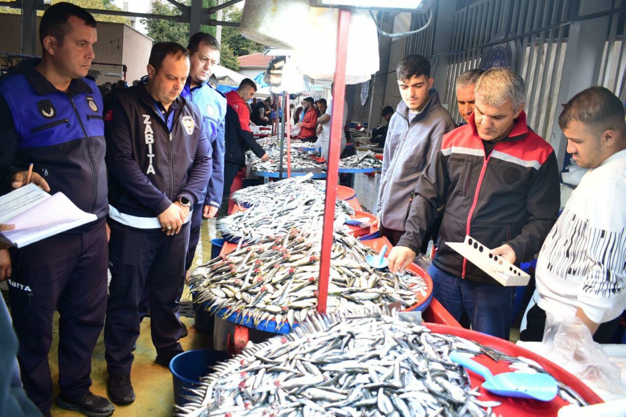 Yenişehir’de balık pazarına sıkı denetim